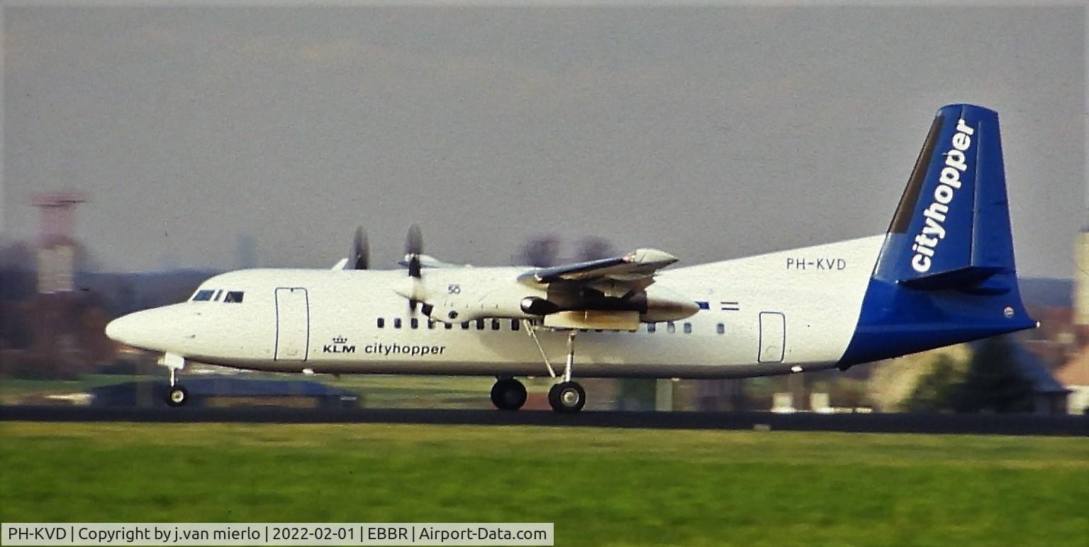 PH-KVD, 1990 Fokker 50F C/N 20197, Touch down BRU 25L slide scan
