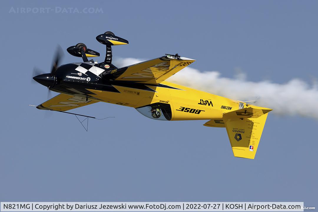 N821MG, 2009 Extra EA-300SC C/N SC010, Extra EA-300S  C/N 1035, N821MG