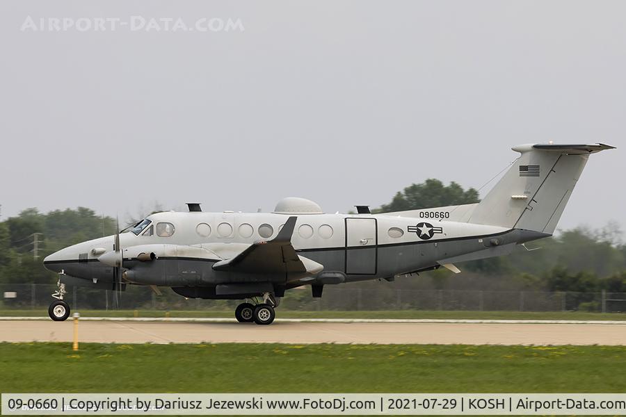 09-0660, 2009 Raytheon Beech MC-12W (B350) Liberty C/N FL-660, MC-12W Liberty 09-0660  from 185th SOS 137th SOW Will Rogers ANGB, OK