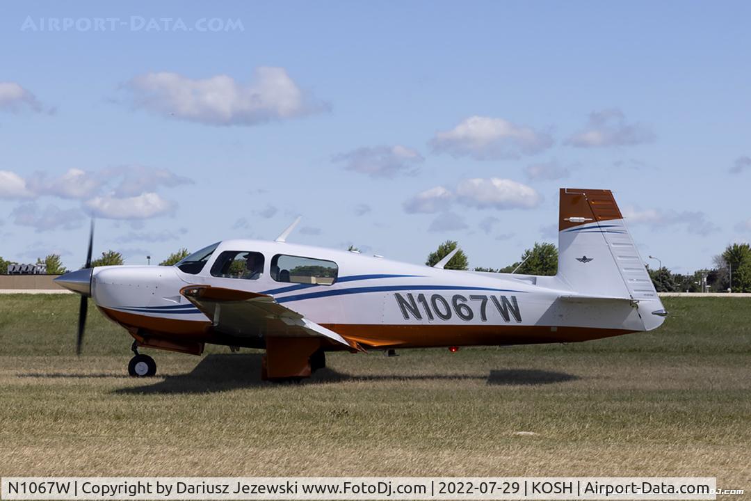 N1067W, 1998 Mooney M20J 201 C/N 24-3415, Mooney M20J 201  C/N 24-3415, N1067W