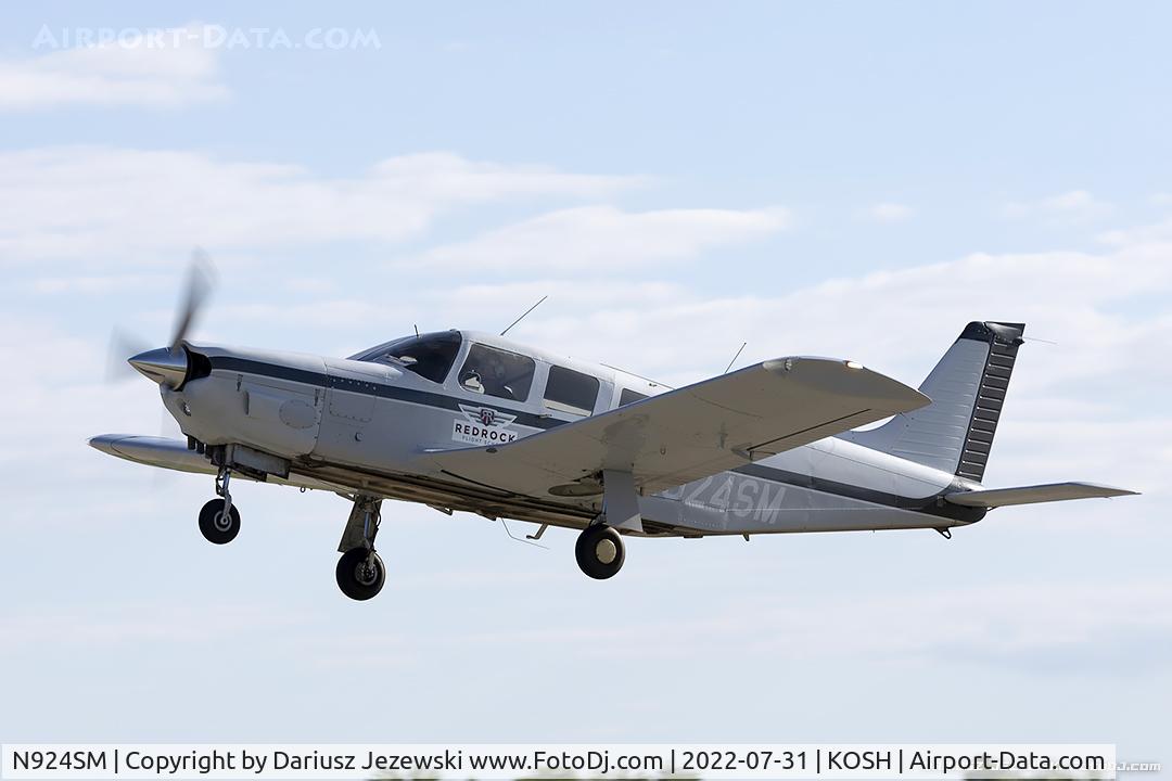 N924SM, 1976 Piper PA-32R-300 Cherokee Lance C/N 32R-7680090, Piper PA-32R-300 Cherokee Lance  C/N 32R-7680090, N924SM