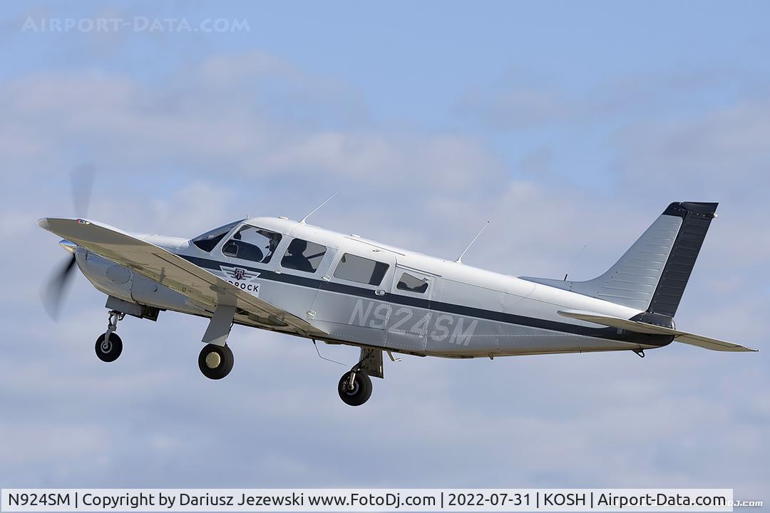 N924SM, 1976 Piper PA-32R-300 Cherokee Lance C/N 32R-7680090, Piper PA-32R-300 Cherokee Lance  C/N 32R-7680090, N924SM