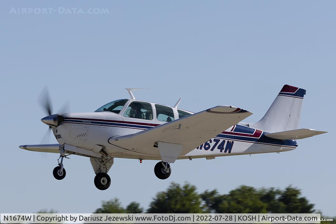 N1674W, 1972 Beech G33 C/N CD-1298, Beech G33 Bonanza  C/N CD-1298, N1674W