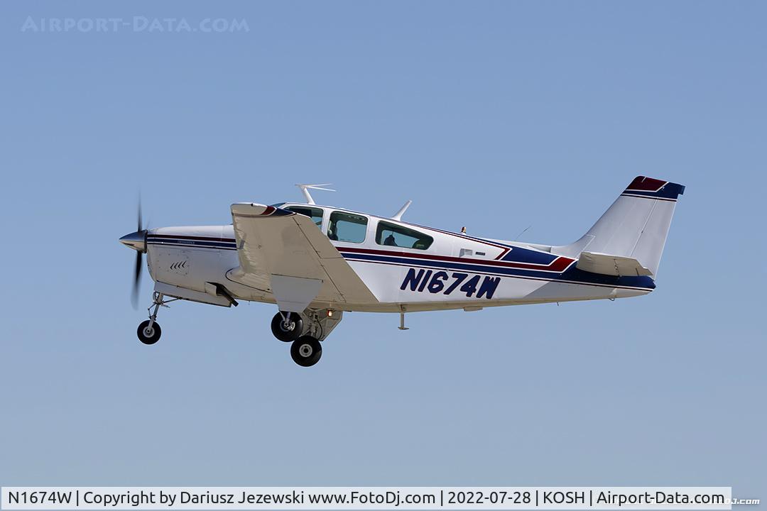 N1674W, 1972 Beech G33 C/N CD-1298, Beech G33 Bonanza  C/N CD-1298, N1674W
