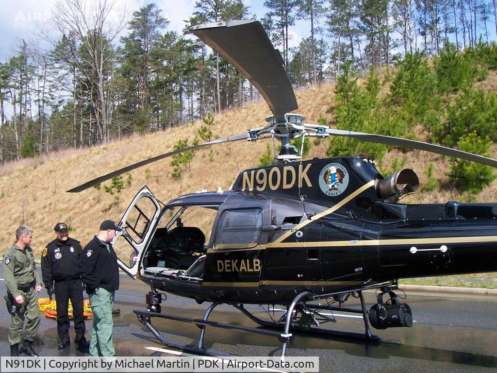 N91DK, Eurocopter AS-350B-2 Ecureuil C/N 3497, DeKalb County Police Eagle 1 on display.