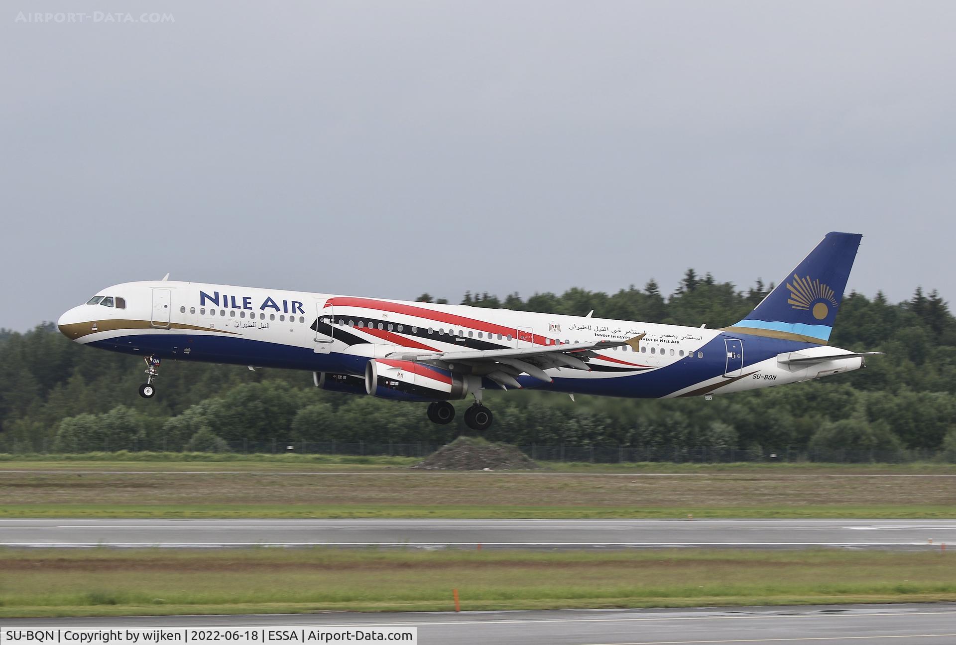 SU-BQN, 2005 Airbus A321-231 C/N 2476, RWY 26