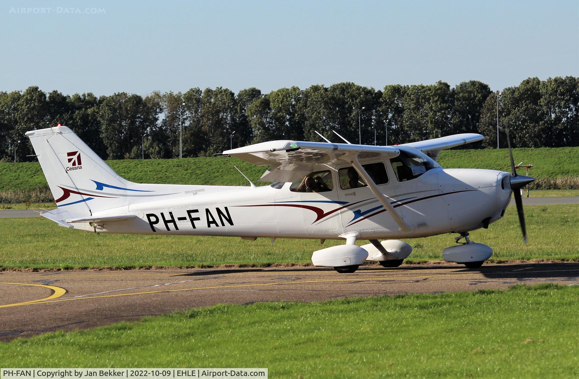 PH-FAN, 2012 Cessna 172S C/N 172S11185, Lelystad Airport