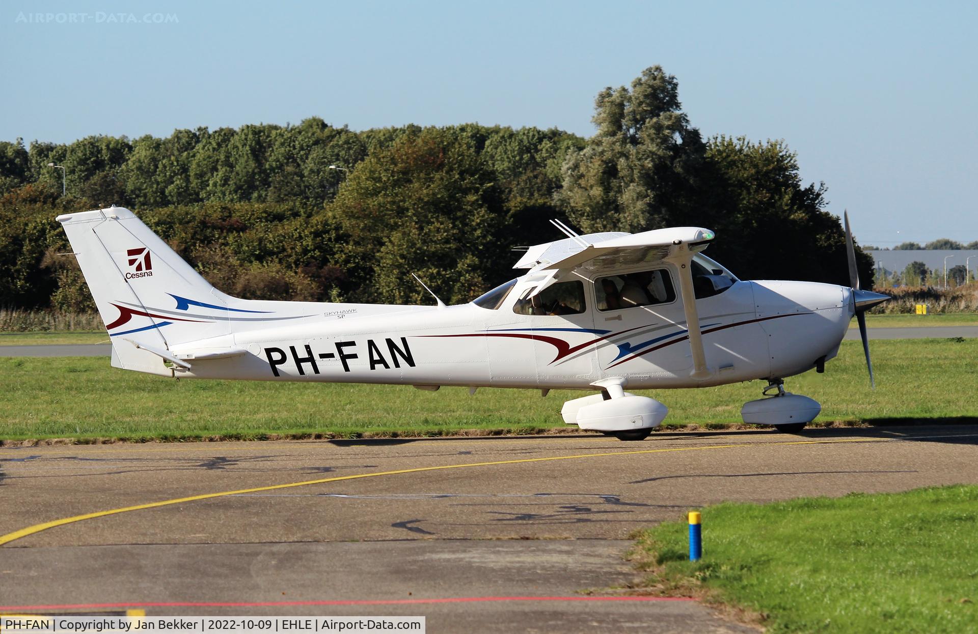 PH-FAN, 2012 Cessna 172S C/N 172S11185, Lelystad Airport