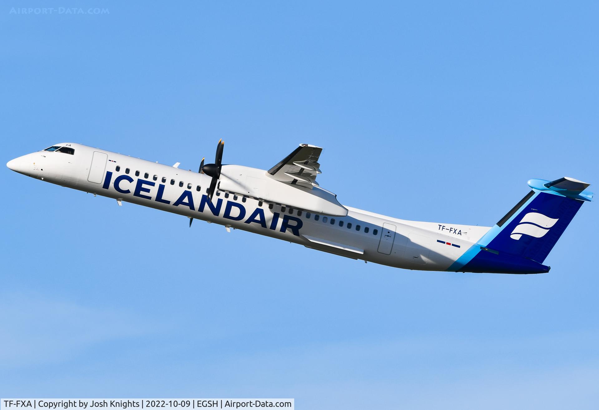 TF-FXA, 2001 Bombardier DHC-8-402 Q400 Dash 8 C/N 4022, Departing After Respray Into The New Icelandair Livery.