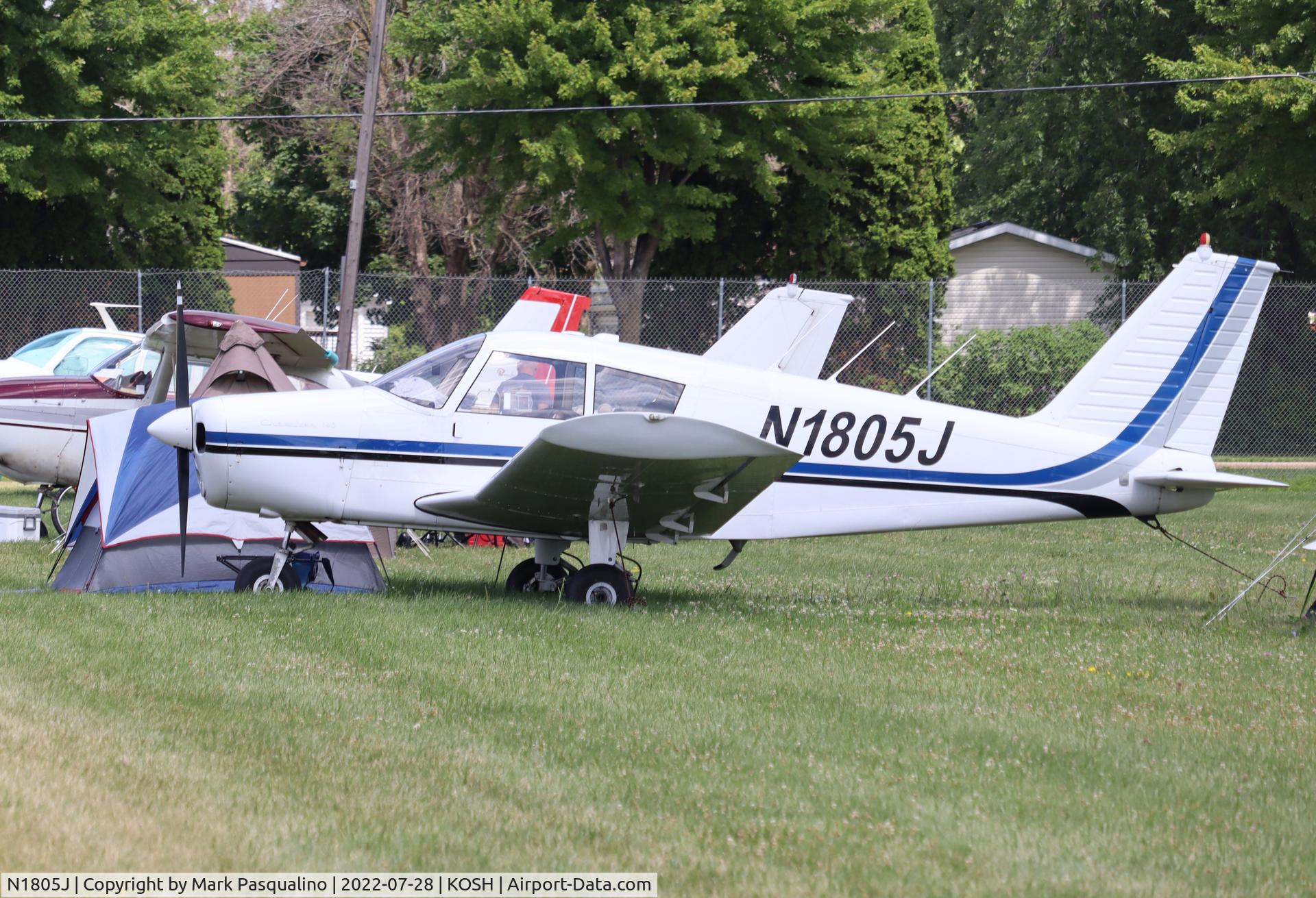 N1805J, 1968 Piper PA-28-140 C/N 28-24233, Piper PA-28-140