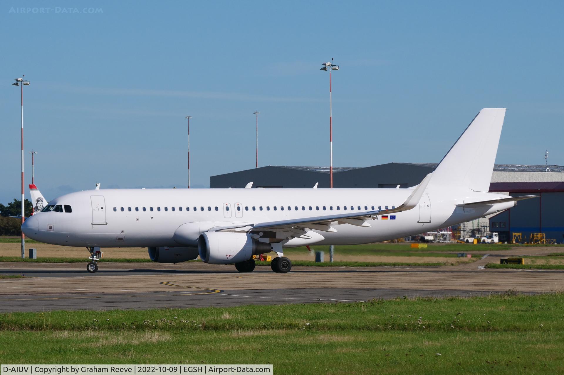 D-AIUV, 2016 Airbus A320-214 C/N 7174, Departing from Norwich.