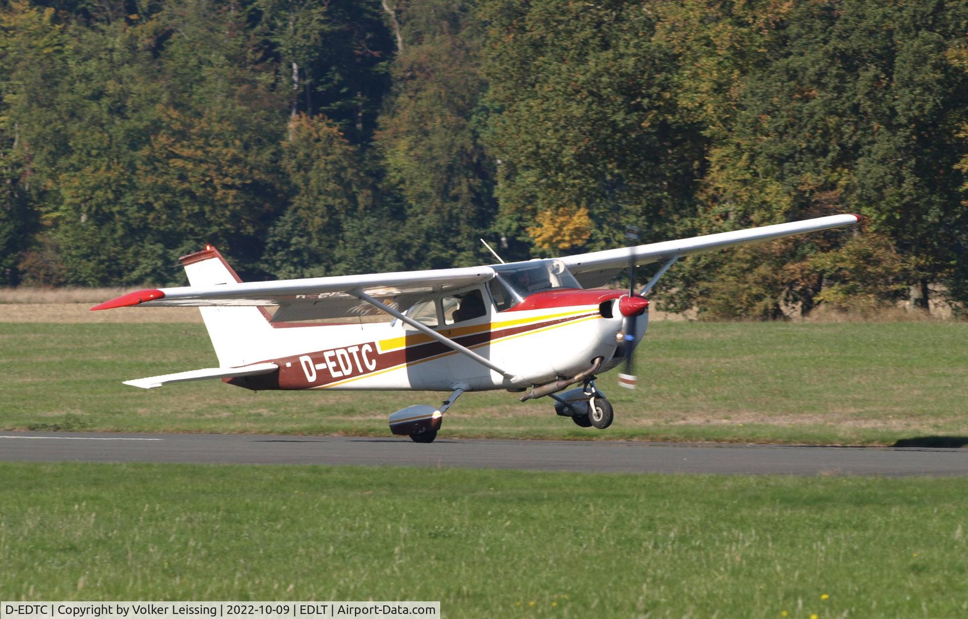 D-EDTC, Reims Cessna F172M Skyhawk C/N F1721323, landing