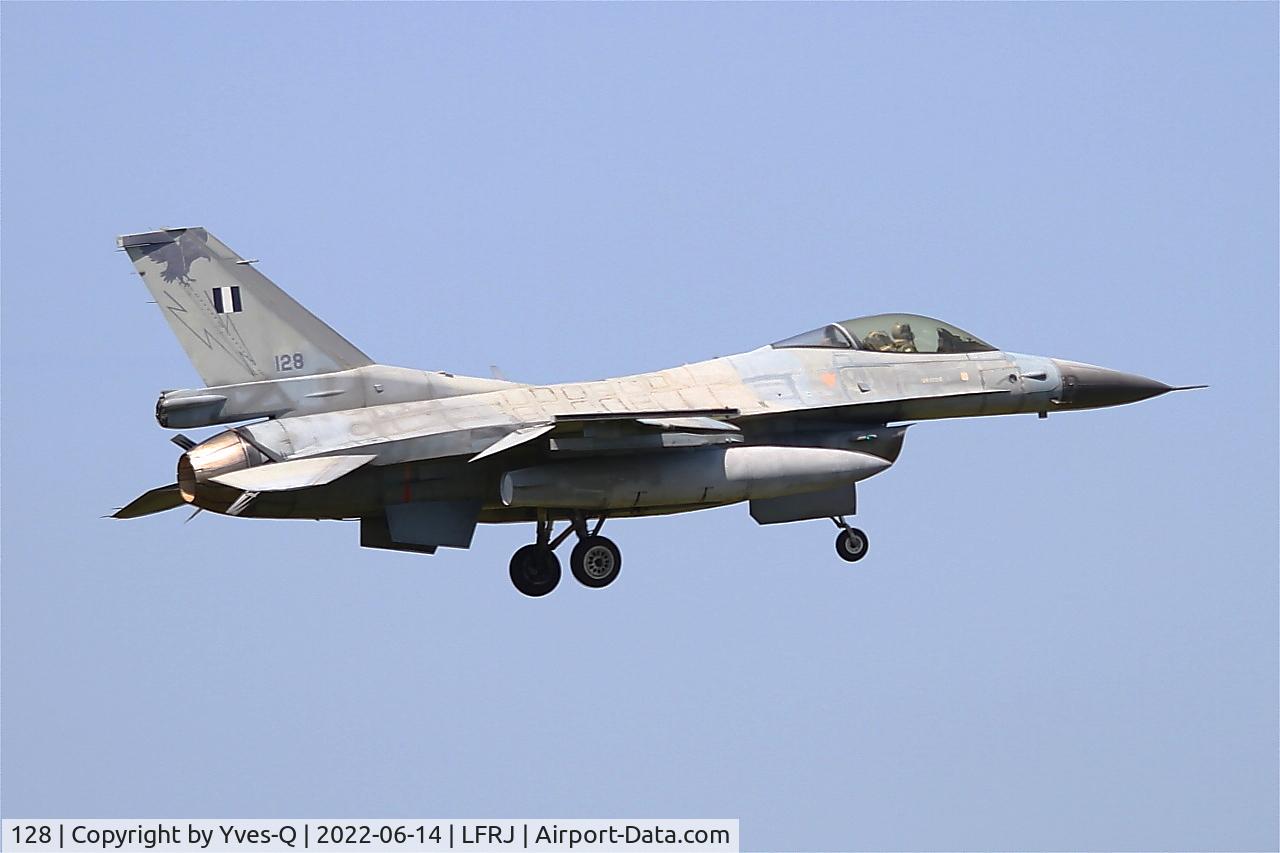 128, 1988 General Dynamics F-16C Fighting Falcon C/N 2Y-19, General Dynamics F-16C Fighting Falcon, On final rwy 07, Landivisiau naval air base (LFRJ) Ocean Hit 22