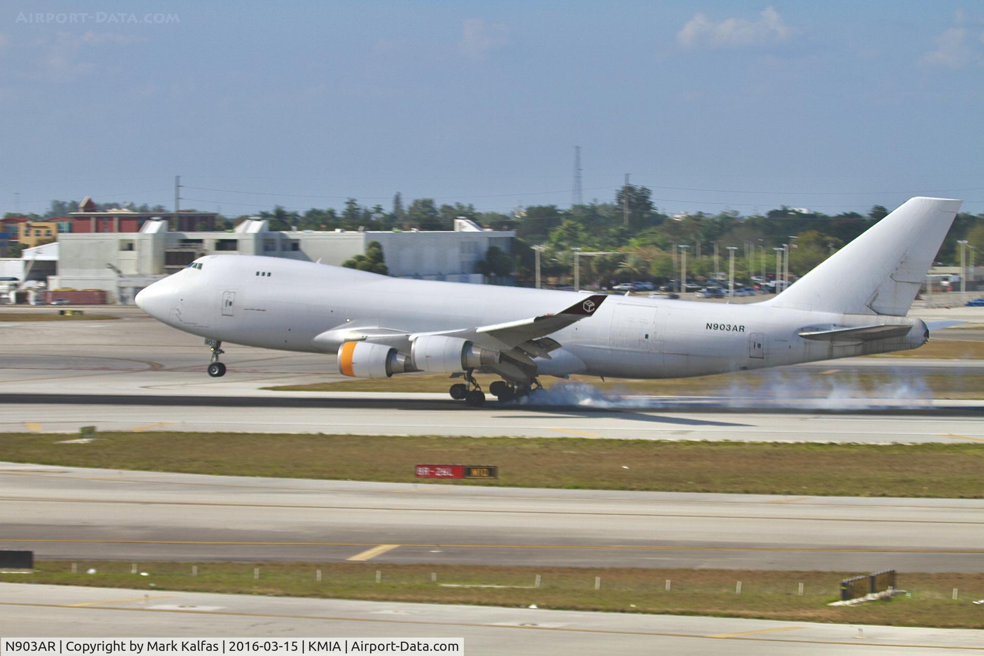 N903AR, 2002 Boeing 747-428F/ER/SCD C/N 33096, Touching down in MIA