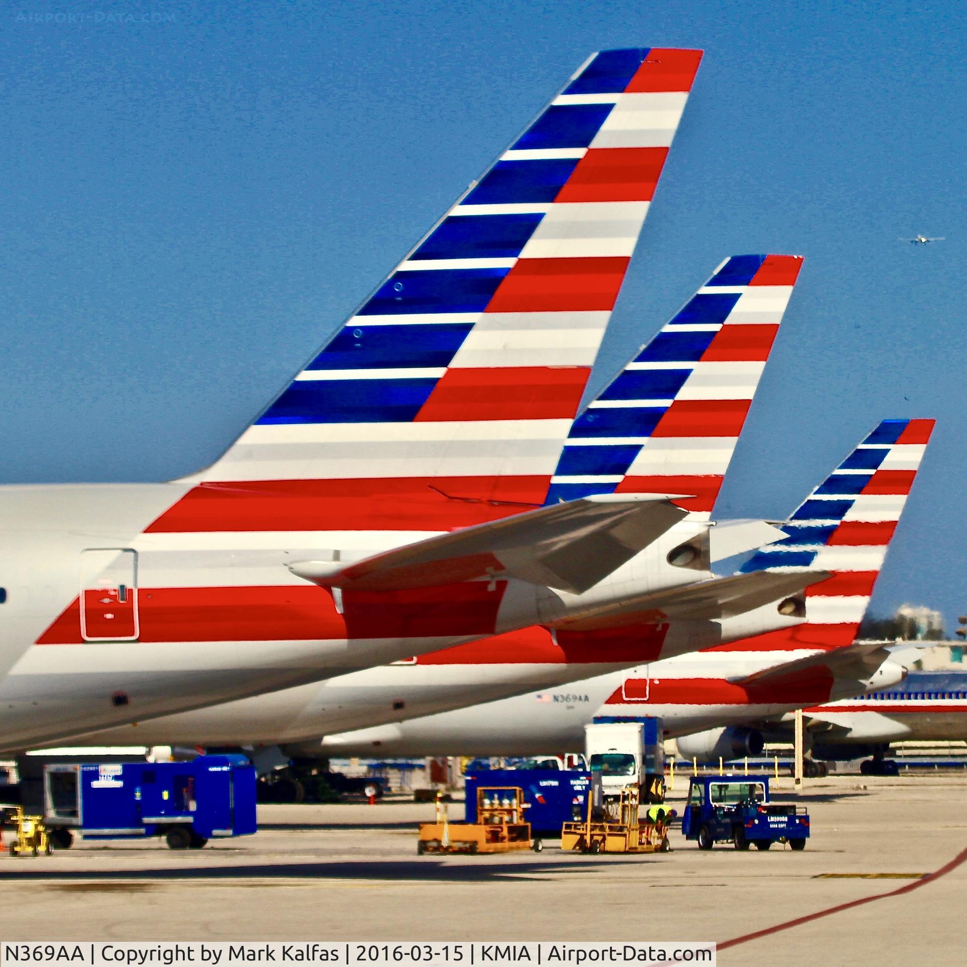 N369AA, 1992 Boeing 767-323 C/N 25196, American at MIA