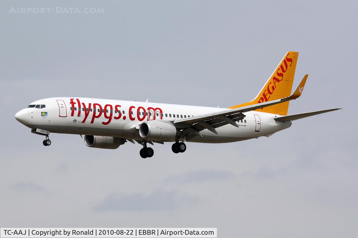 TC-AAJ, 2009 Boeing 737-82R C/N 35702, at bru
