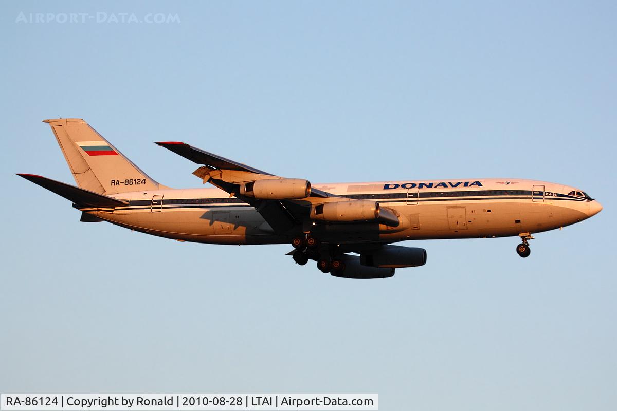 RA-86124, 1992 Ilyushin IL-86 C/N 51483210092, at ayt