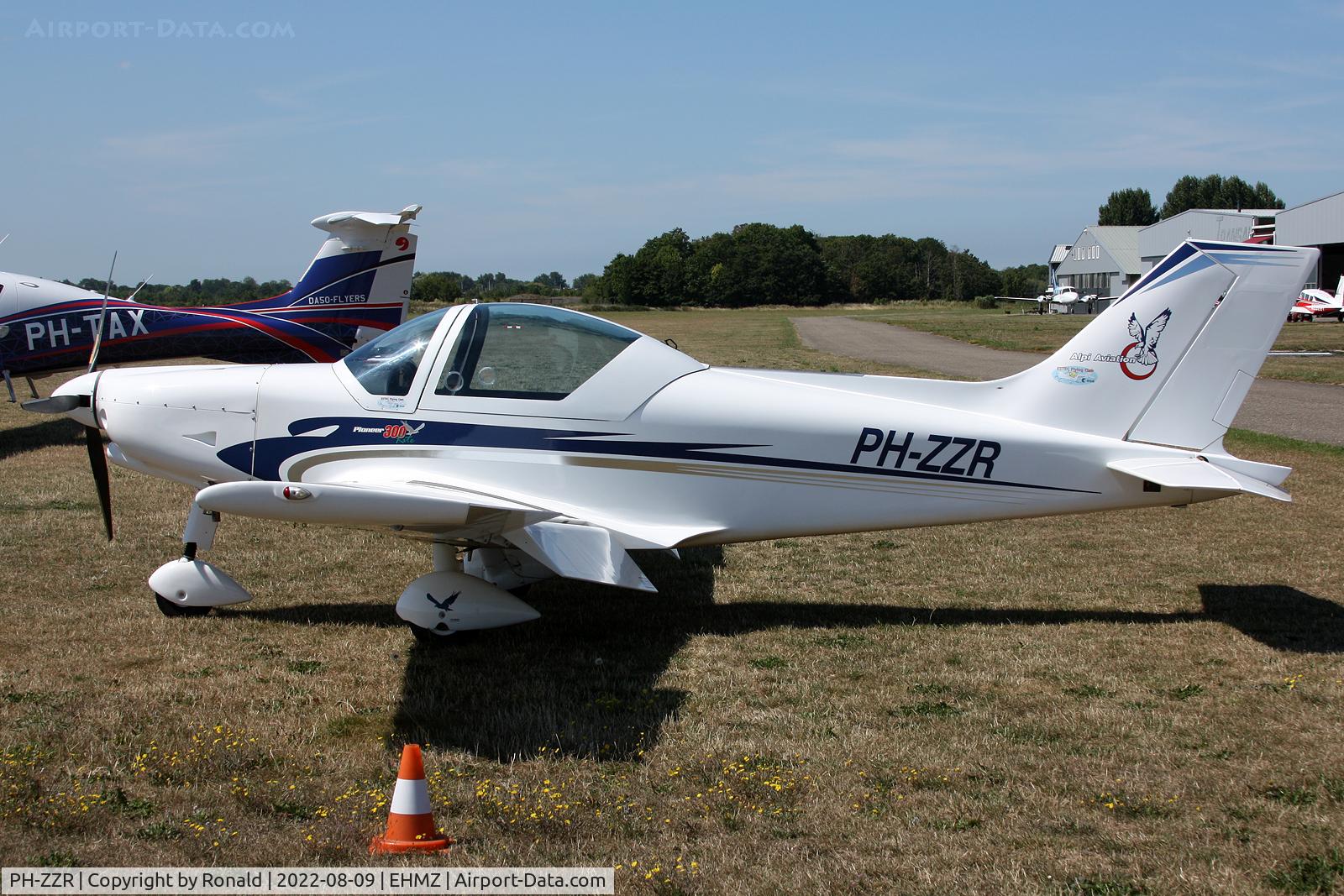 PH-ZZR, Alpi Aviation Pioneer 300 Kite C/N 5016, at ehmz
