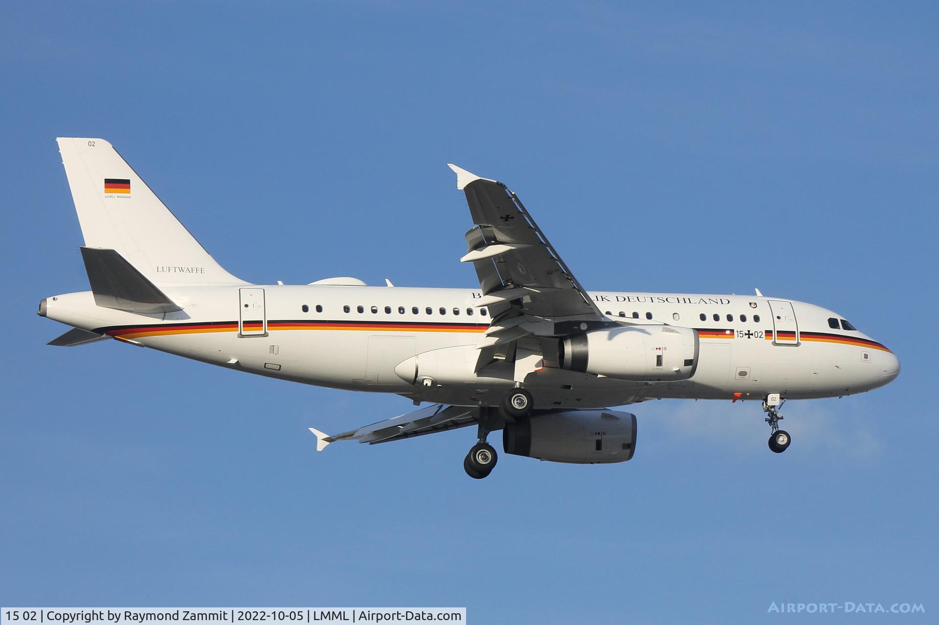 15 02, 2009 Airbus A319-115X C/N 4060, A319 15+02 German Air Force