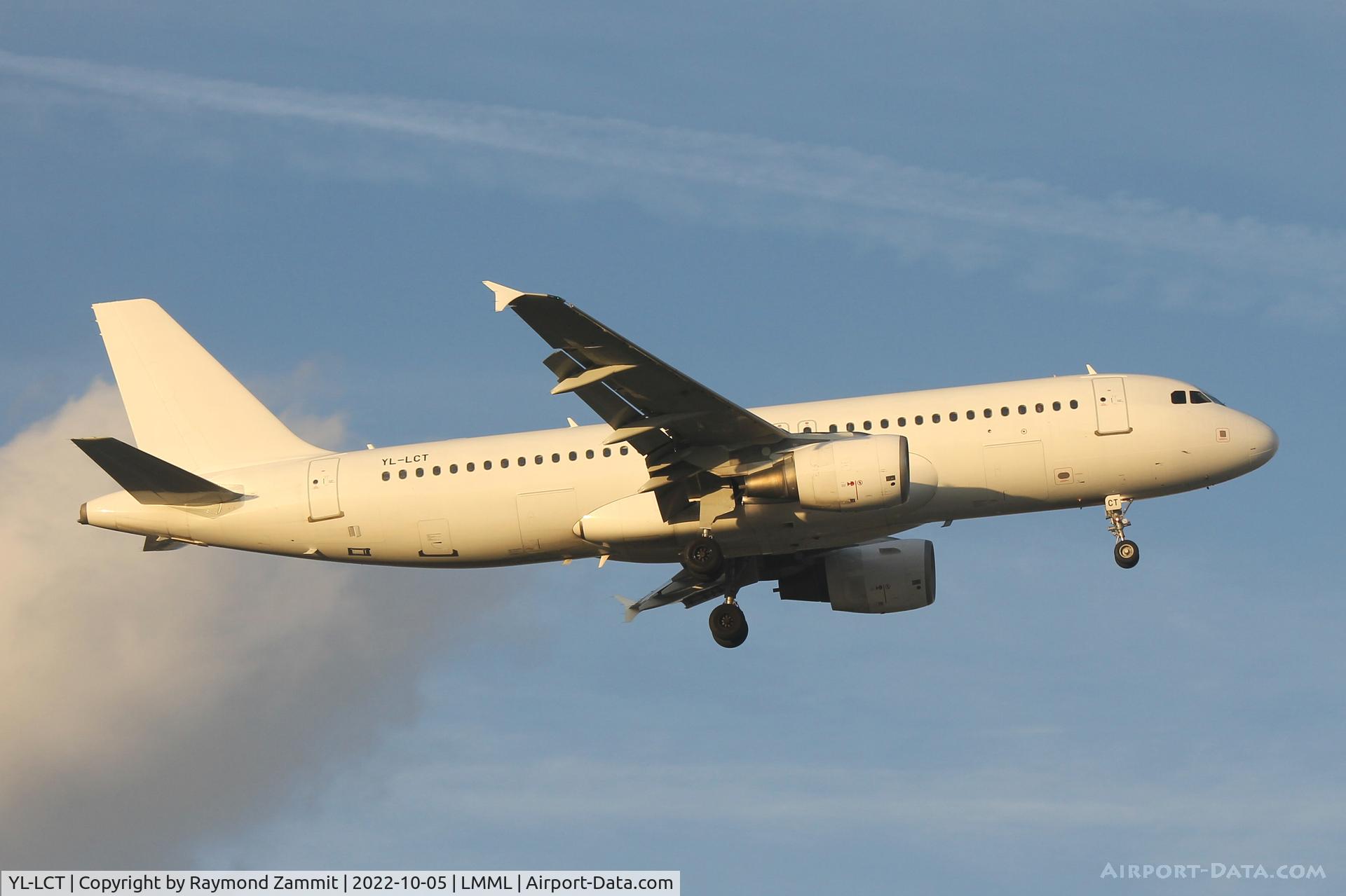 YL-LCT, 2004 Airbus A320-214 C/N 2233, A320 YL-LCT Smartlynx
