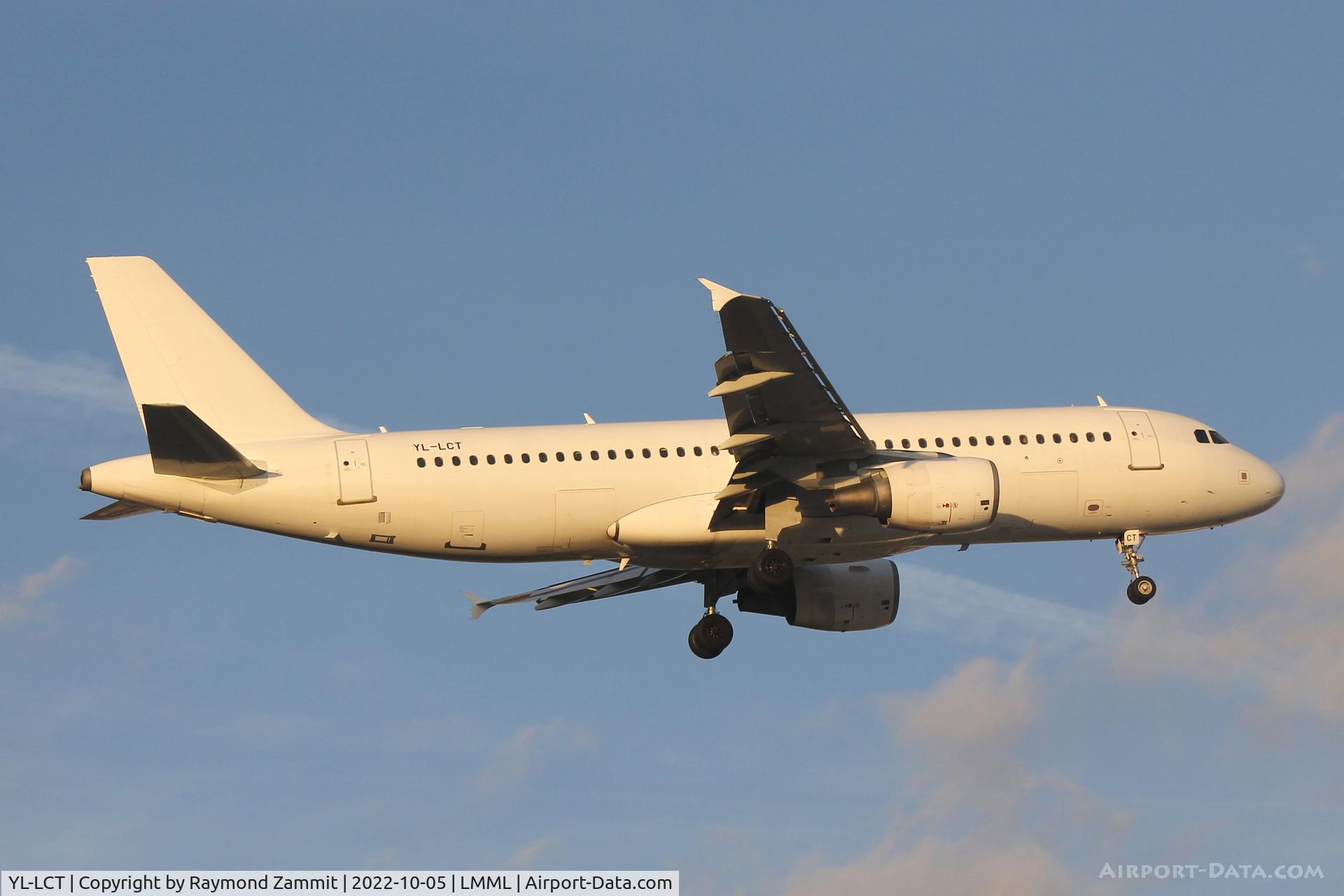YL-LCT, 2004 Airbus A320-214 C/N 2233, A320 YL-LCT Smartlynx