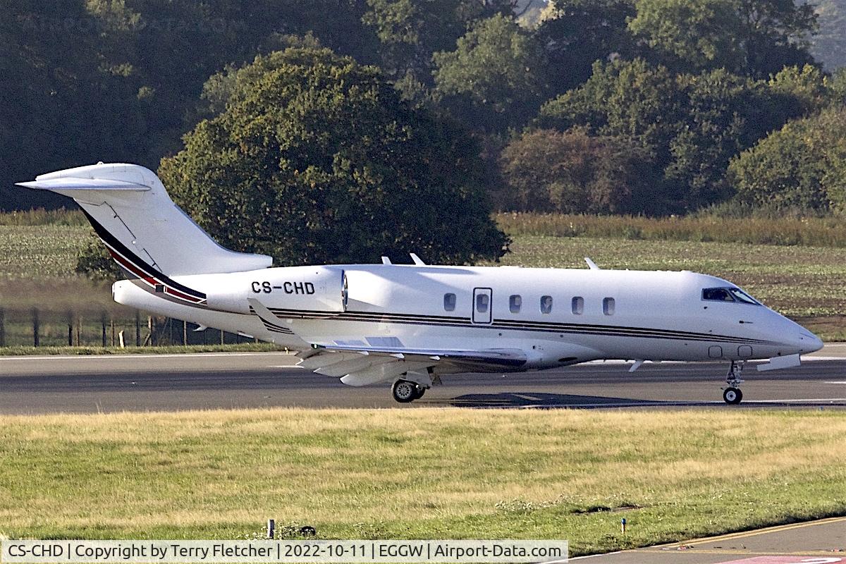 CS-CHD, 2015 Bombardier Challenger 350 (BD-100-1A10) C/N 20584, At Luton