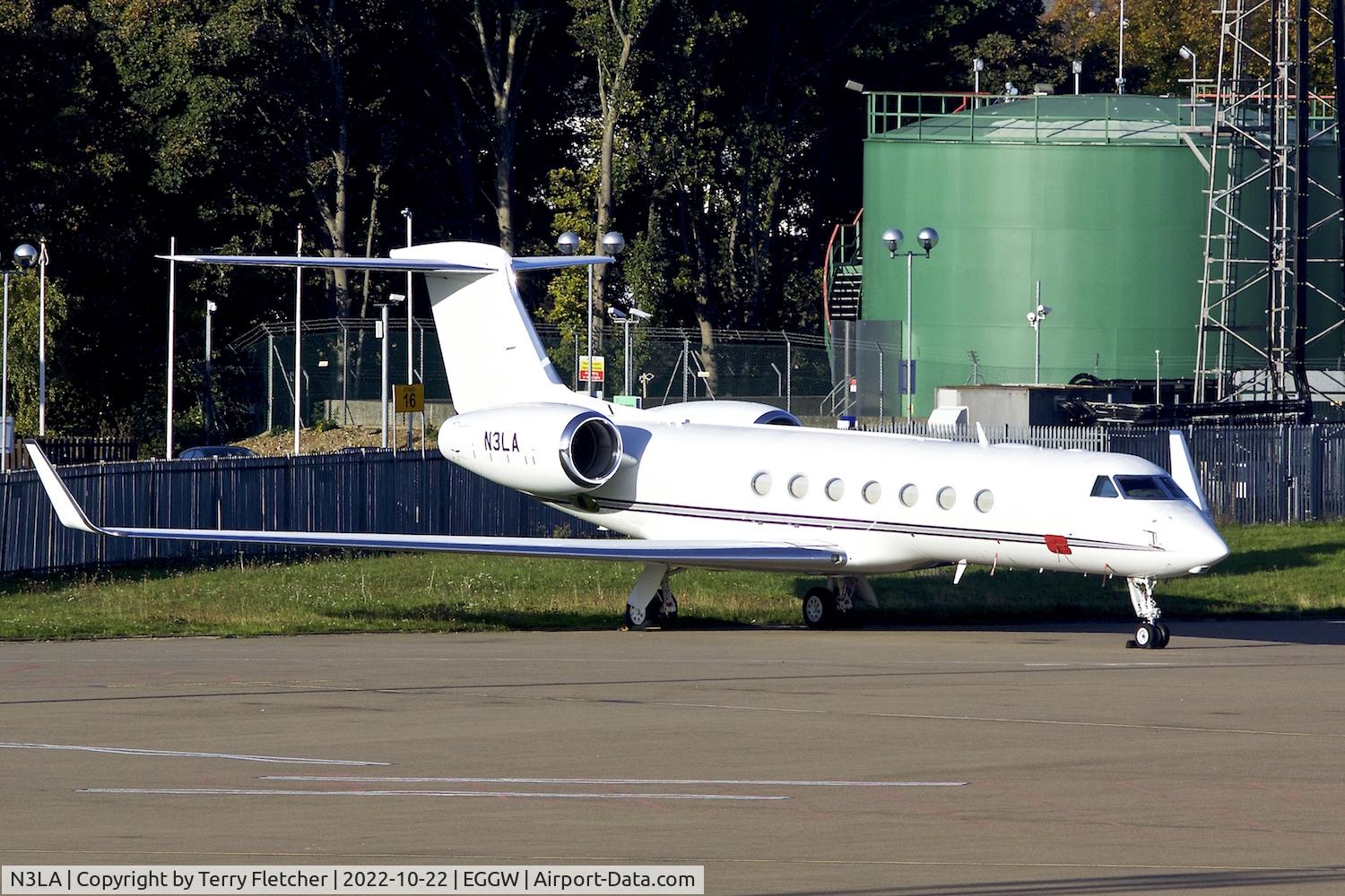 N3LA, 2007 Gulfstream Aerospace GV-SP (G550) C/N 5141, At Luton