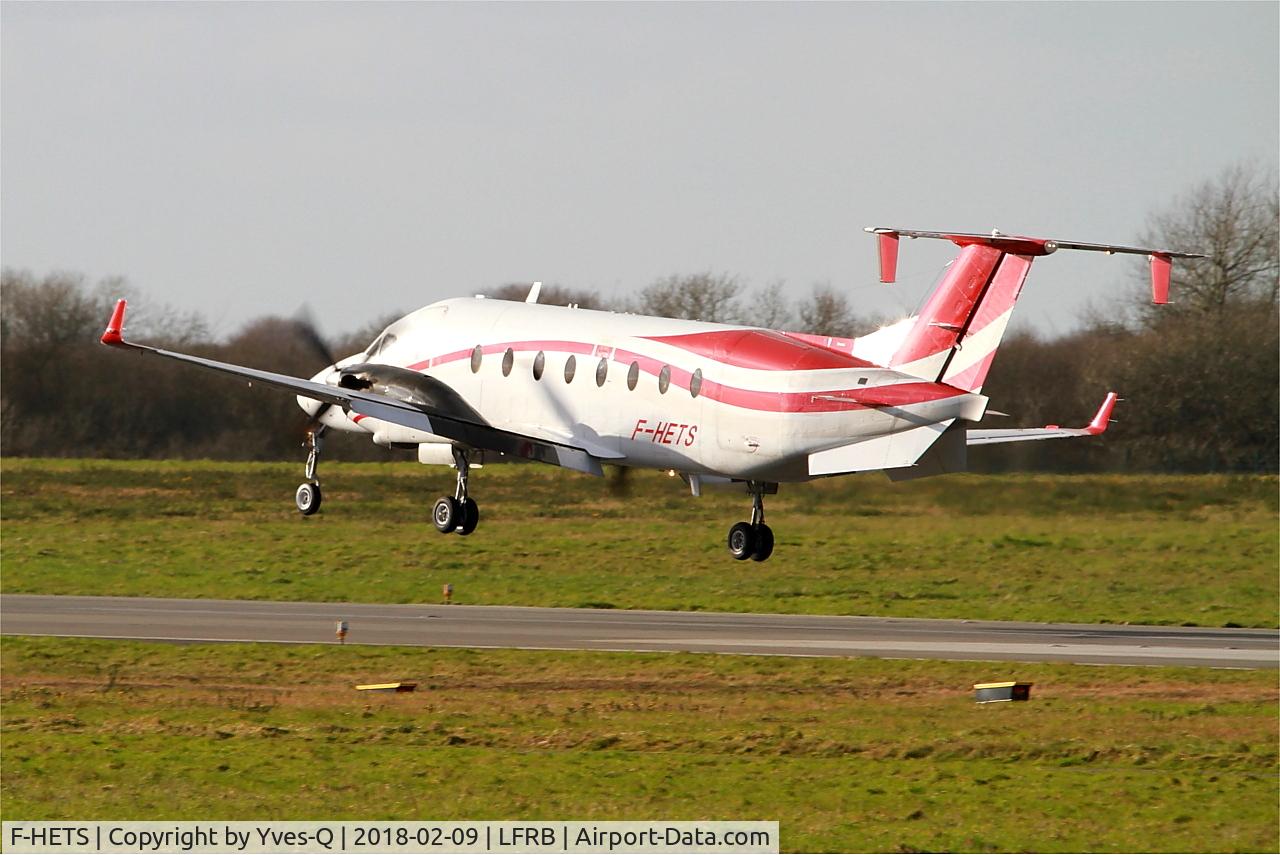 F-HETS, 1999 Raytheon 1900D C/N UE-360, Raytheon Aircraft Company 1900D, Landing rwy 25L, Brest-Bretagne Airport (LFRB-BES)