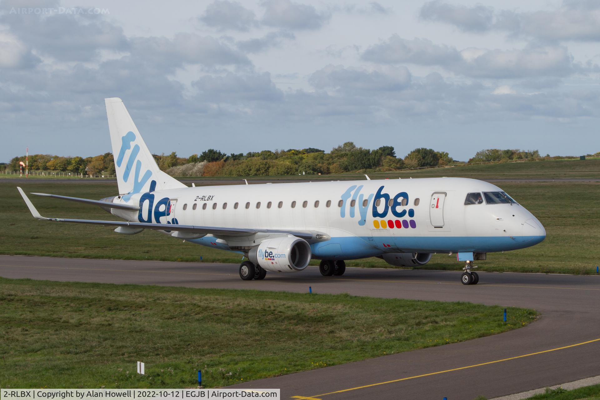 2-RLBX, 2011 Embraer 175STD (ERJ-170-200) C/N 17000329, Taxiing to stand at Guernsey