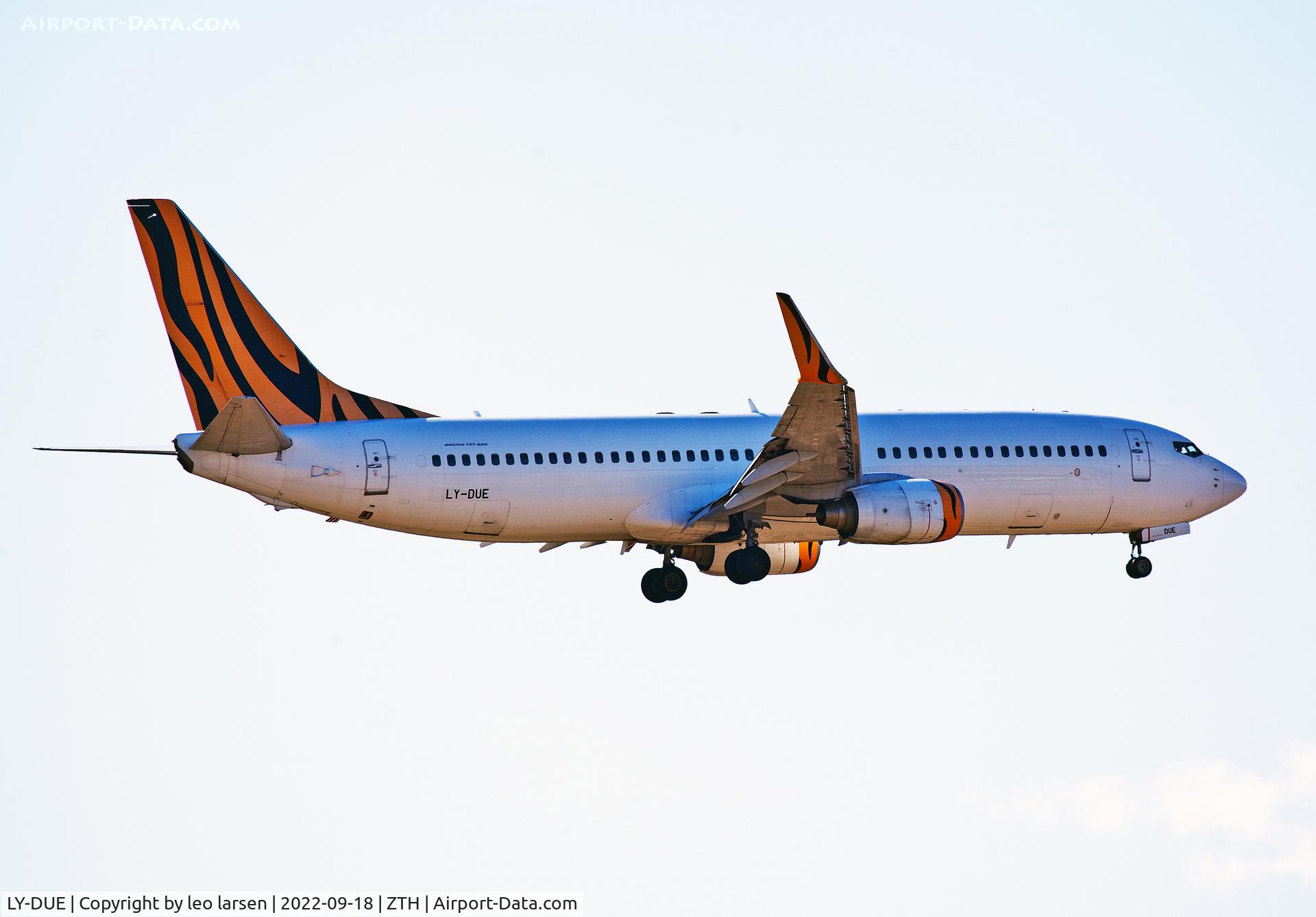 LY-DUE, 2004 Boeing 737-8FE C/N 33996, Zakynthos 18.9.2022