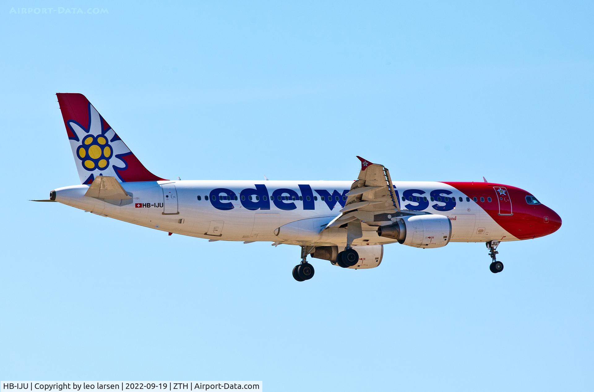 HB-IJU, 2003 Airbus A320-214 C/N 1951, Zakynthos 19.9.2022