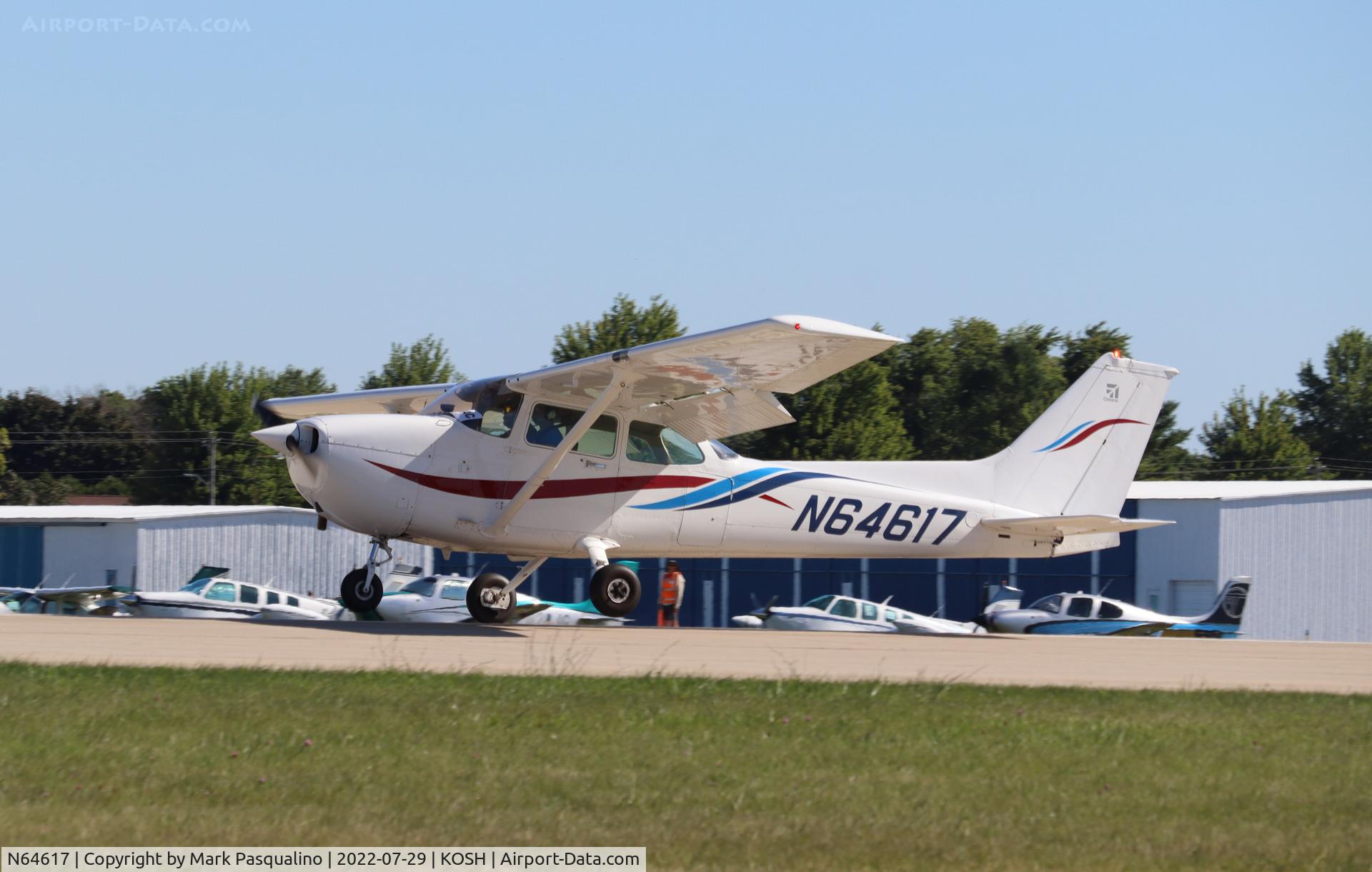 N64617, 1982 Cessna 172P C/N 17275594, Cessna 172P