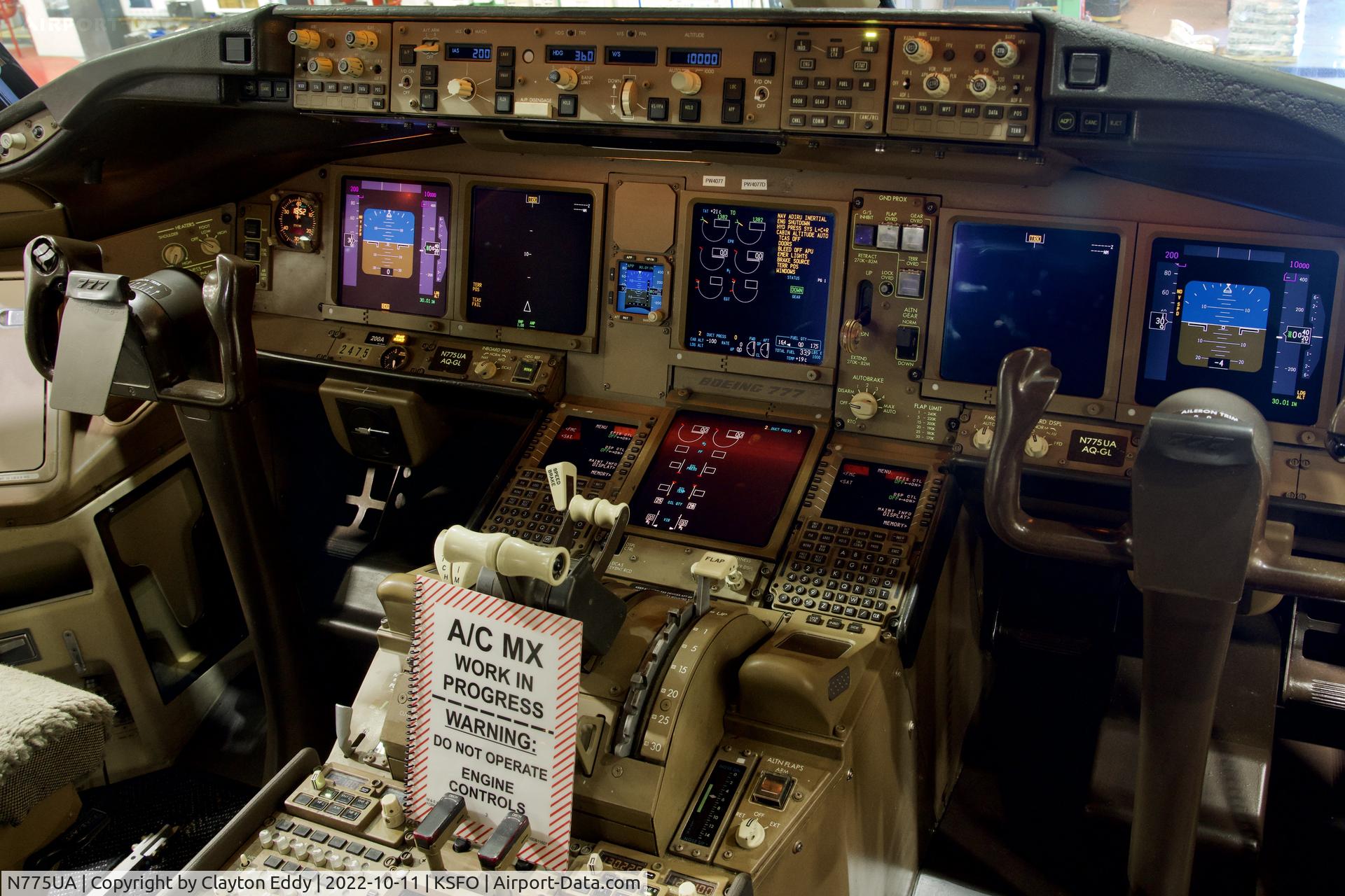 N775UA, 1995 Boeing 777-222 C/N 26947, SFO 2022.