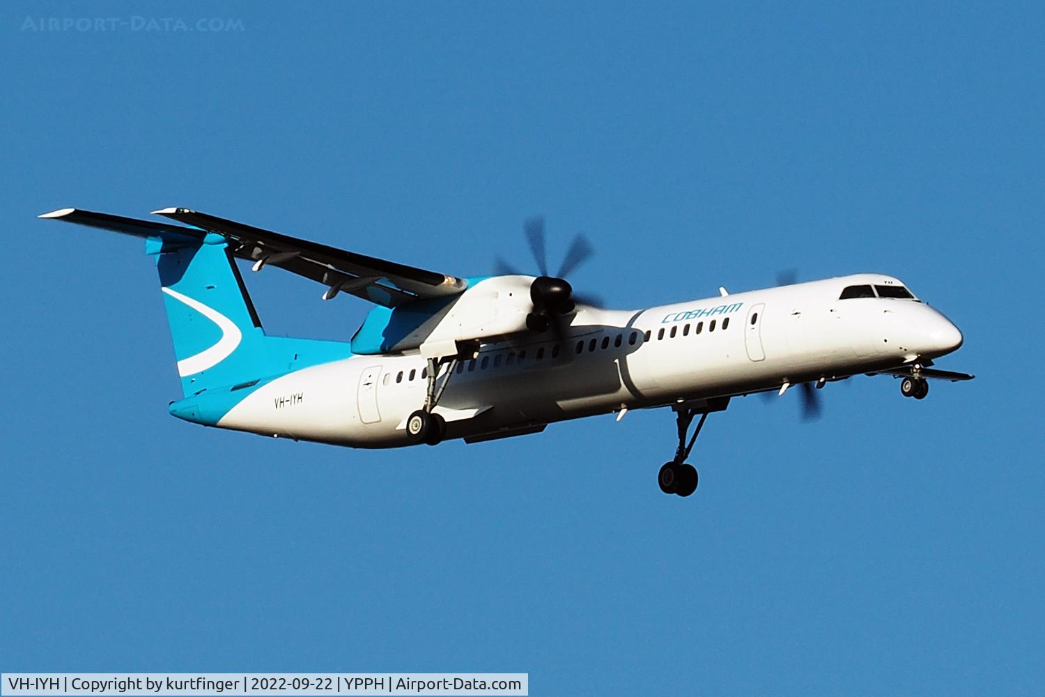 VH-IYH, 2016 De Havilland Canada DHC-8-402Q Dash 8 Dash 8 C/N 4541, Bombardier DHC-8-402 sn 4541. VH-IYH Final rwy 21 YPPH 22 September 2022