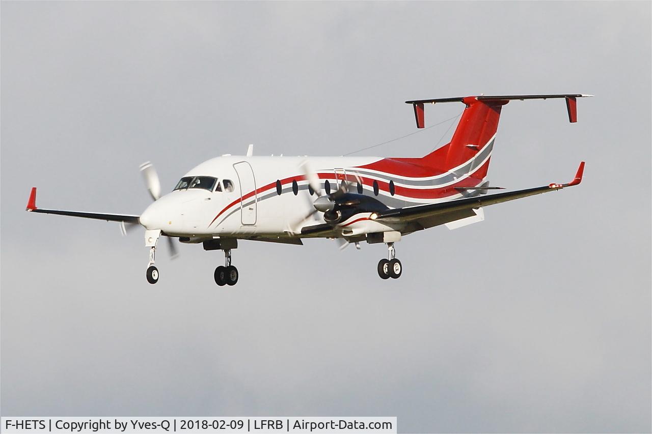 F-HETS, 1999 Raytheon 1900D C/N UE-360, Raytheon Aircraft Company 1900D, Short approach rwy 25L, Brest-Bretagne Airport (LFRB-BES)