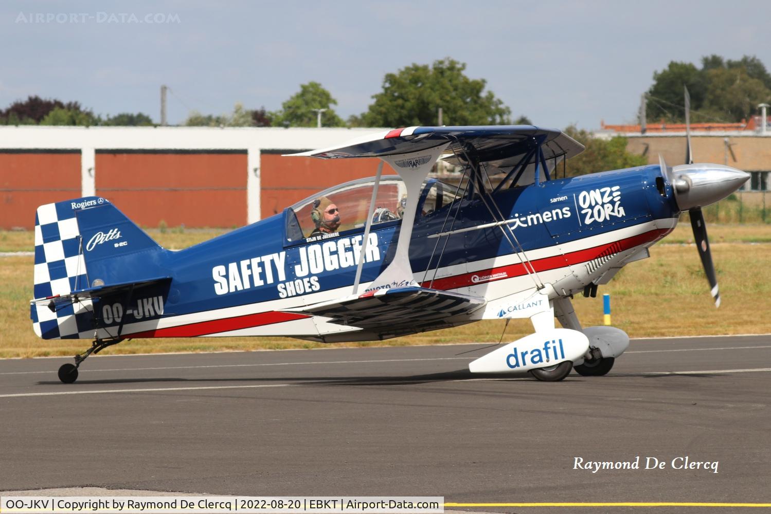OO-JKV, 2002 Aviat Pitts S-2C Special C/N 6052, At Kortrijk Airport.
