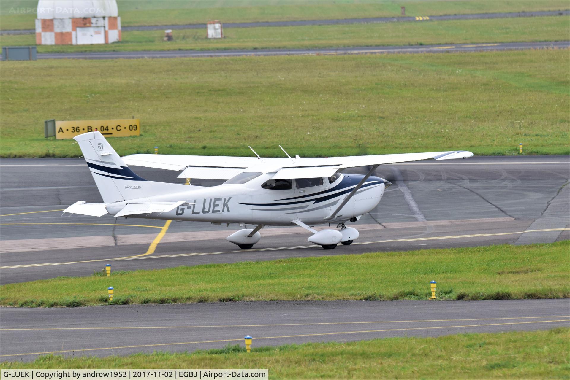 G-LUEK, 2005 Cessna 182T Skylane C/N 18281740, G-LUEK at Gloucestershire Airport.