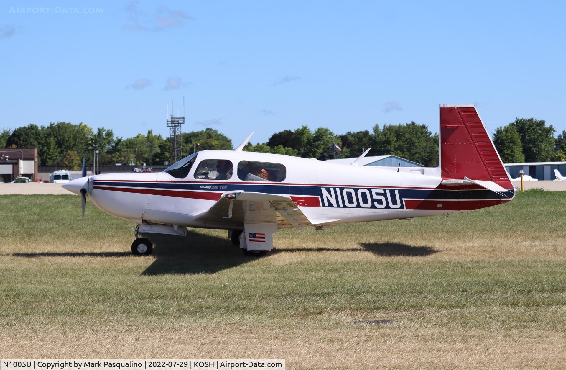 N1005U, Mooney M20K C/N 25-1210, Mooney M20K