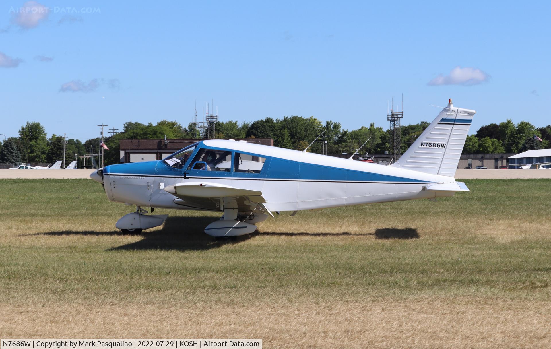 N7686W, 1964 Piper PA-28-180 C/N 28-1677, Piper PA-28-140