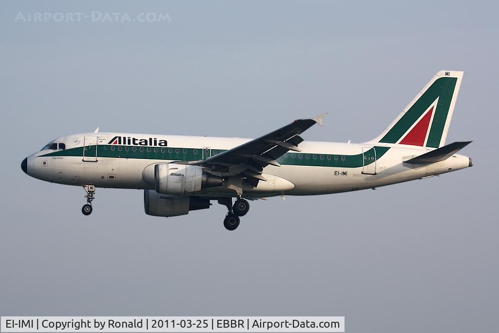 EI-IMI, 2002 Airbus A319-112 C/N 1745, at bru