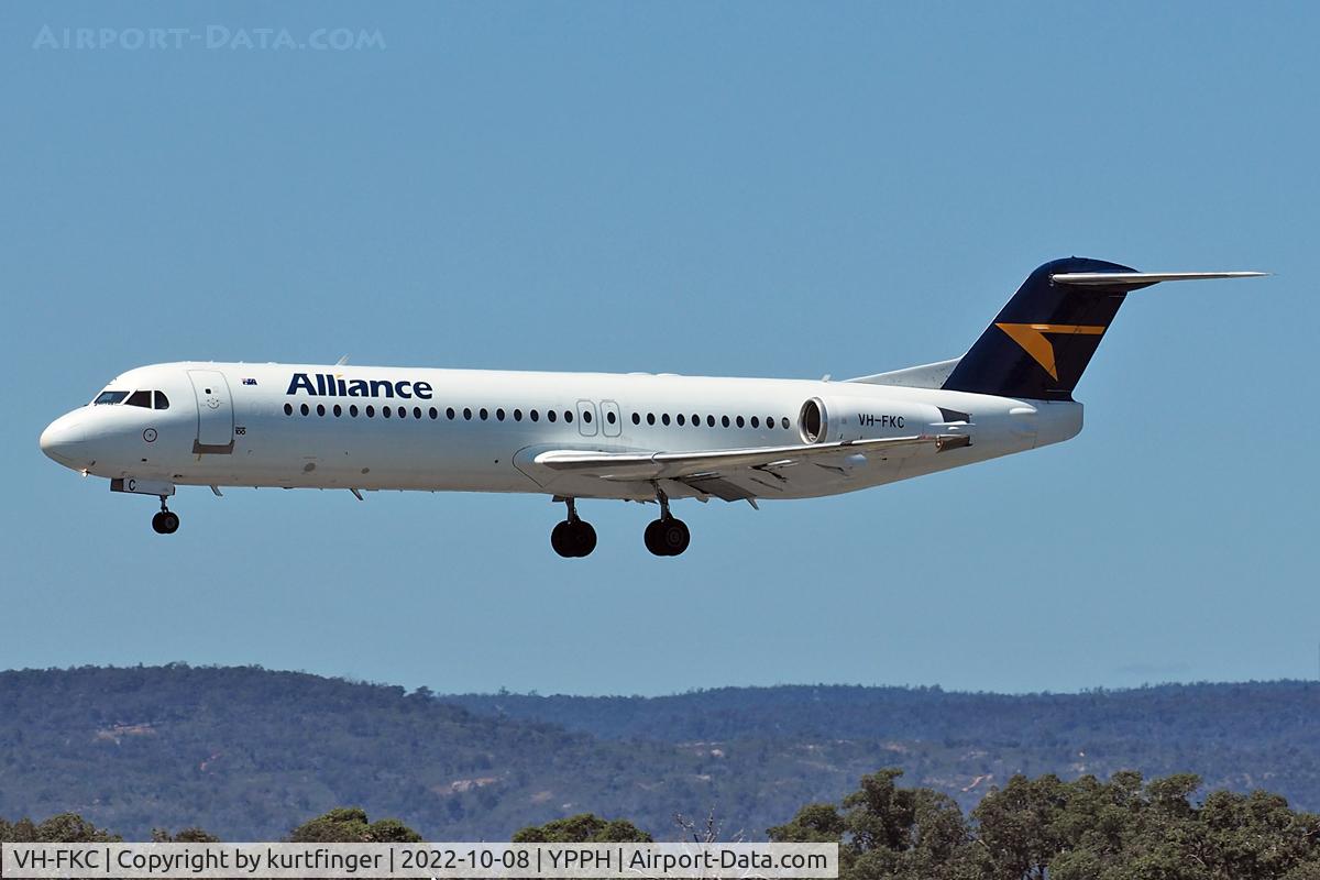VH-FKC, 1991 Fokker F28-0100 C/N 11349, Fokker F28-1000 cn11349. Alliance VH-FKC final  rwy 03 08 Oct 2022