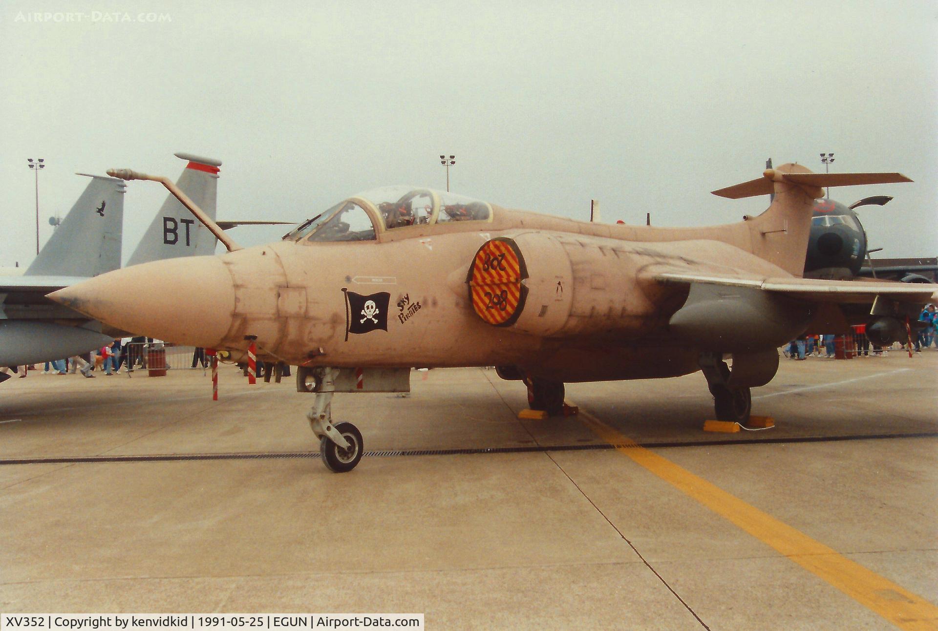 XV352, 1967 Hawker Siddeley Buccaneer S.2B C/N B3-02-67, At the 1991 Mildenhall Air Fete. Scanned from print.