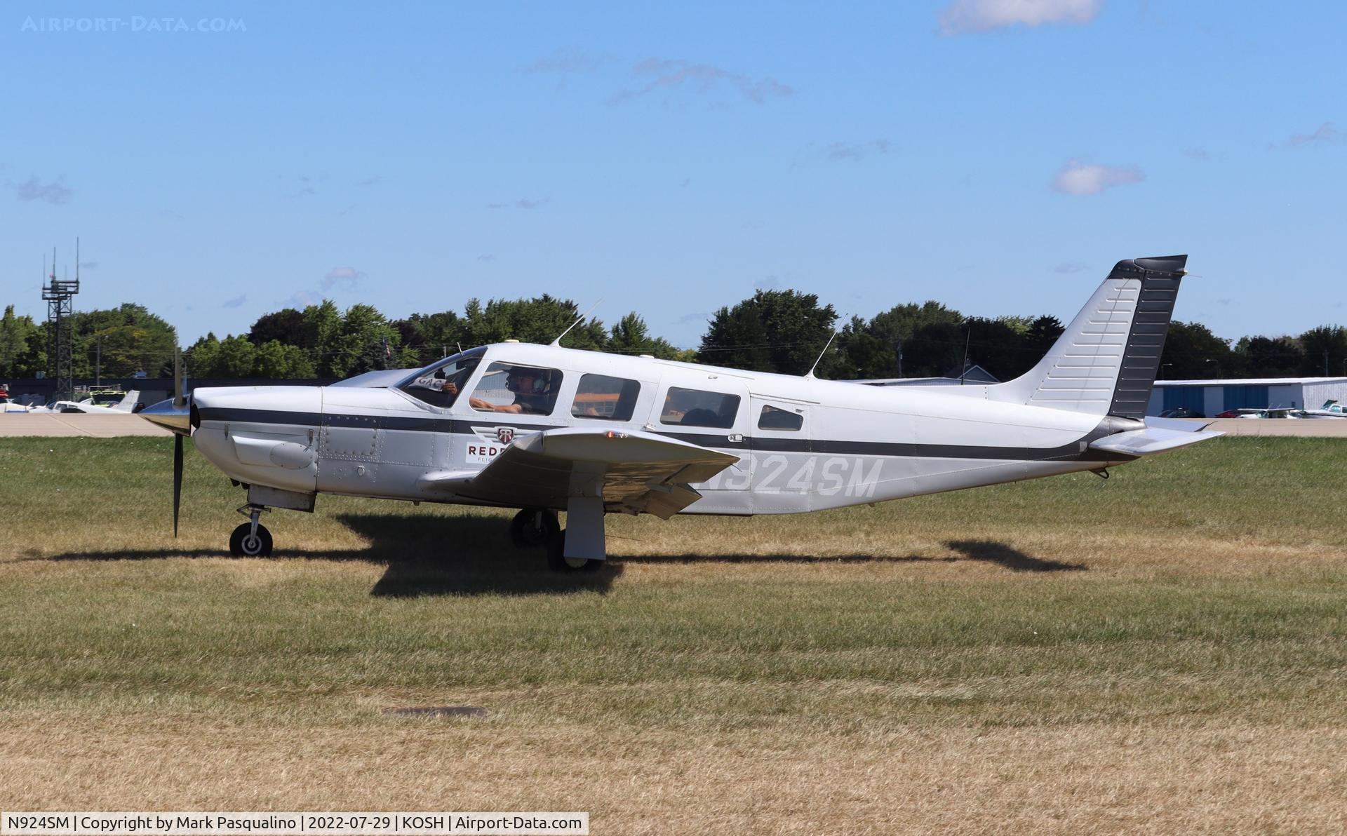N924SM, 1976 Piper PA-32R-300 Cherokee Lance C/N 32R-7680090, Piper PA-32R-300