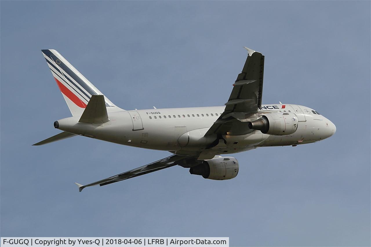 F-GUGQ, 2006 Airbus A318-111 C/N 2972, Airbus A318-111, CLimbing from rwy 07R, Brest-Bretagne airport (LFRB-BES)