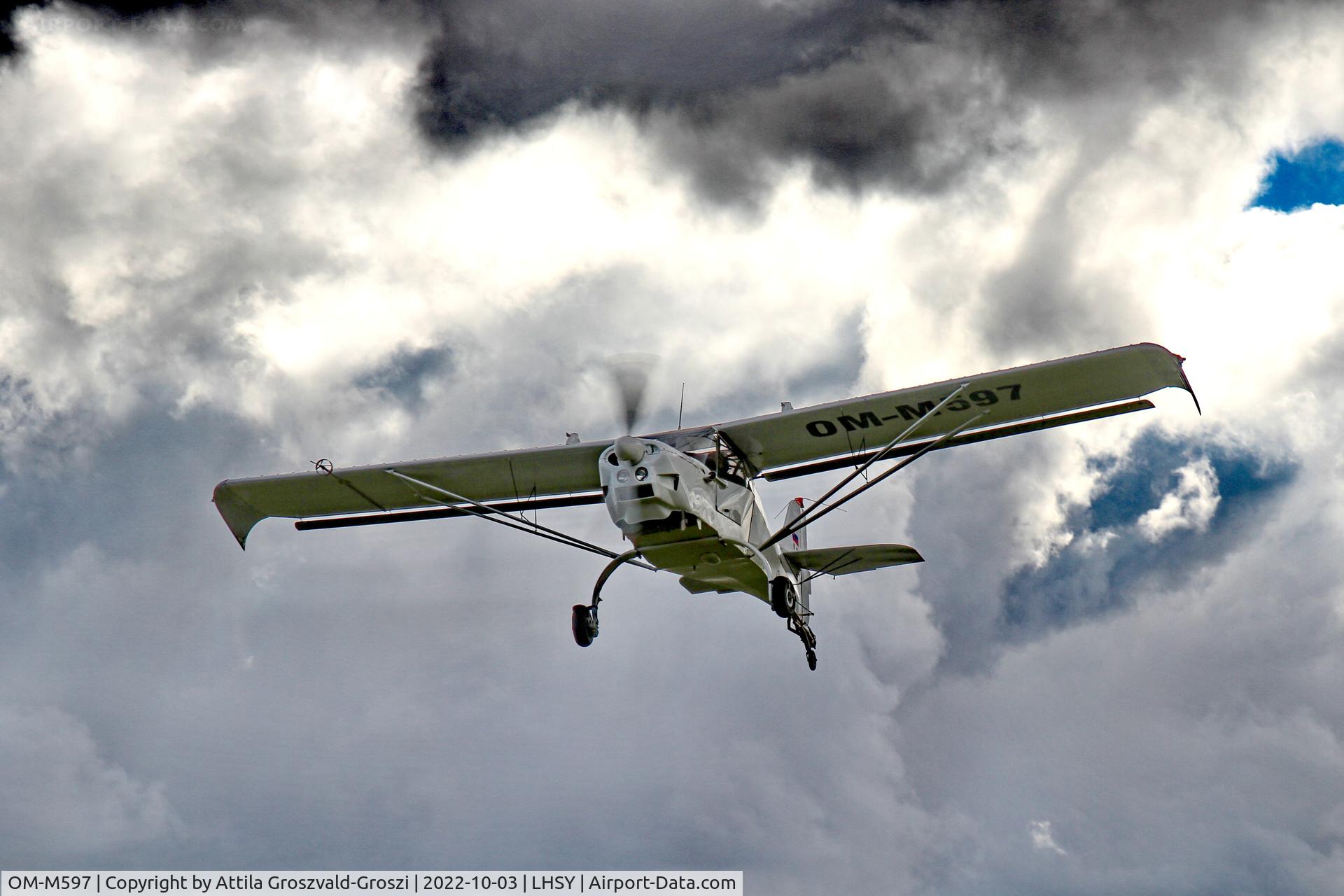 OM-M597, Apollo Fox C/N 110800, LHSY - Szombathely Airport, Hungary