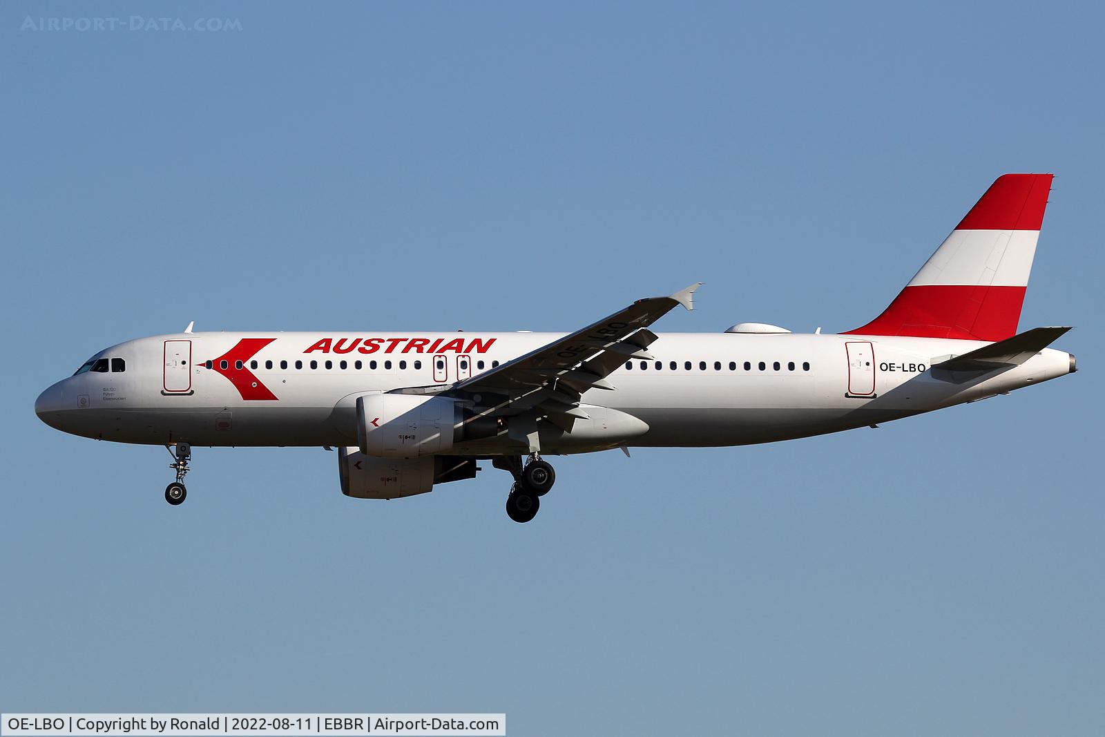 OE-LBO, 1998 Airbus A320-214 C/N 776, at bru