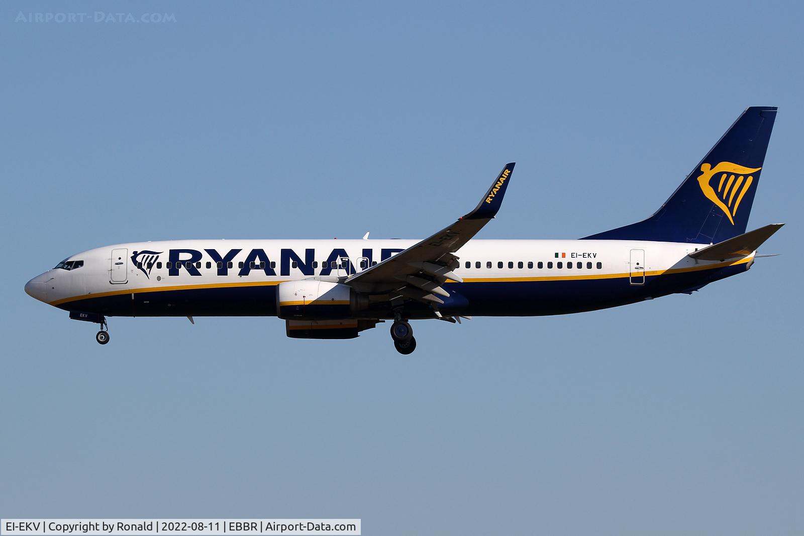 EI-EKV, 2010 Boeing 737-8AS C/N 38507, at bru