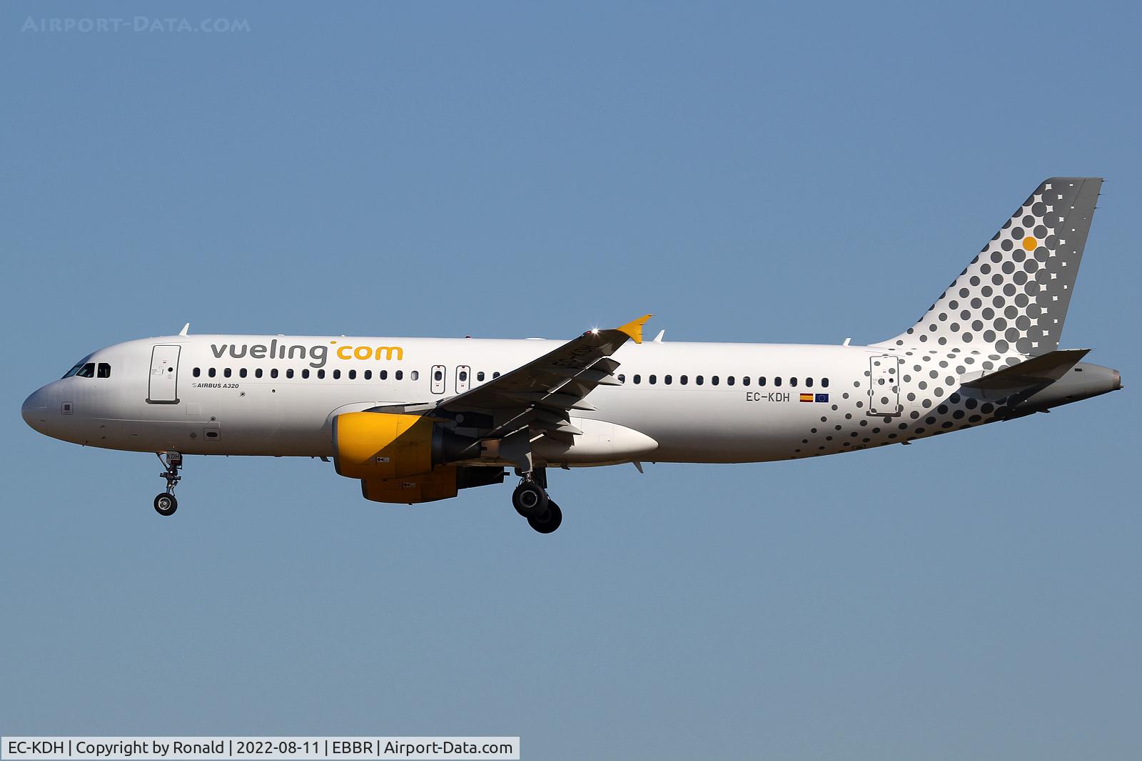 EC-KDH, 2007 Airbus A320-214 C/N 3083, at bru