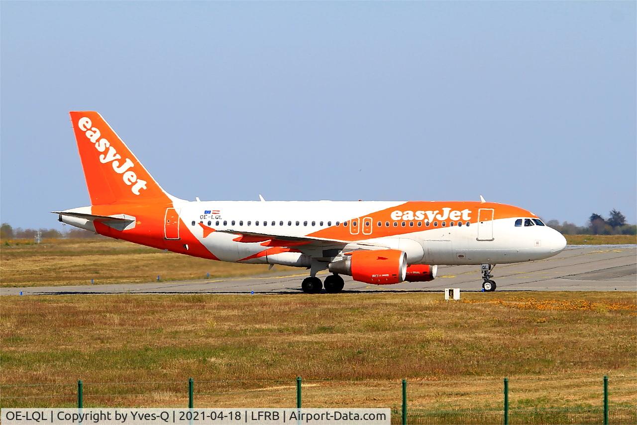 OE-LQL, 2009 Airbus A319-111 C/N 3774, Airbus A319-111, Taxiing, Brest-Bretagne Airport (LFRB-BES)