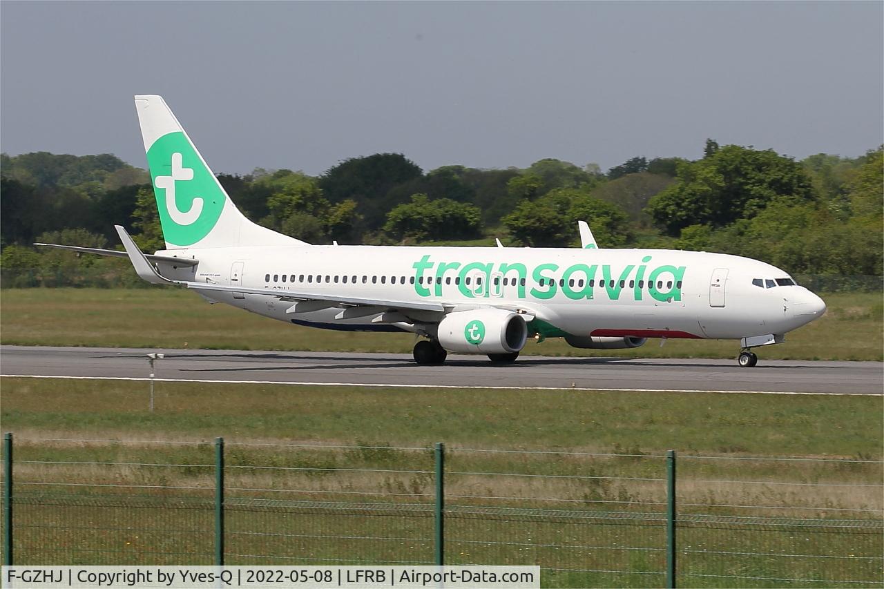 F-GZHJ, 2013 Boeing 737-86J C/N 37778, Boeing 737-86J, Take off run rwy 07R, Brest-Bretagne Airport (LFRB-BES)